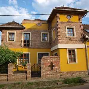  Vendégház Krisztina